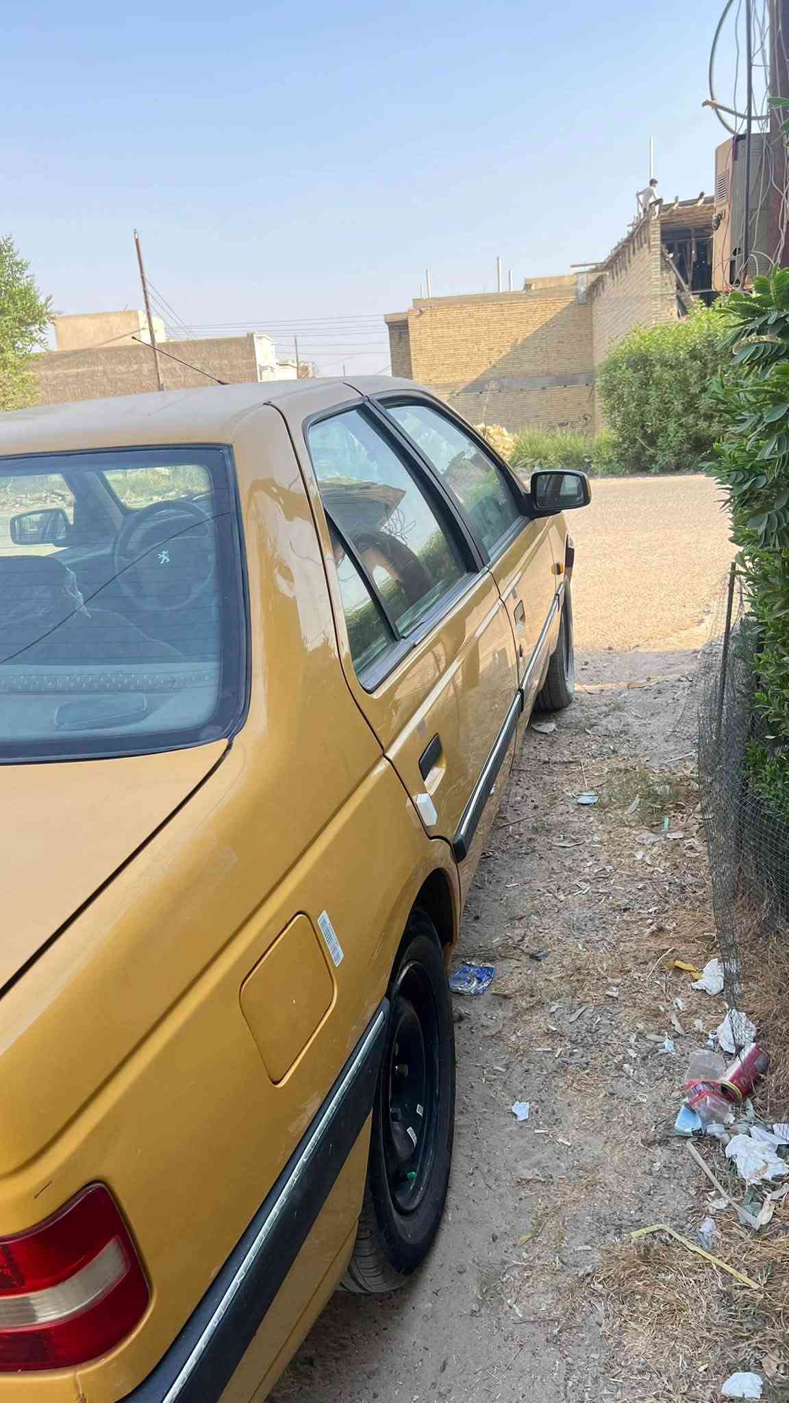 السلام عليكم بيجو GLX405 للبيع فقط موديل 15 رقم بغداد تحويل ثاني يوم مصفرة هيئه وغرامات السيارة كير ومكينة وصدر تبريد كله كفالة السيارة مابيها ولا قطعة صبغ فقط بيها كم مكان مصدي يرادلة تكحيل السيارة خير من الله كل نقص مابيها كبل للشارع مكاني بغداد الدورة عارضها ب43 وبيها مجال حك الجية اتصل وبخدمتك***********
