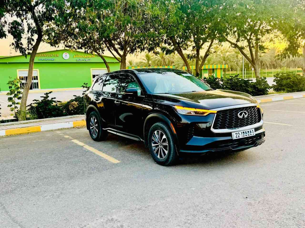 السلام عليكم
الفخامة اليابانية
 انفنتي Qx60  الشكل الجديد 
موديل 2023
اللون اسود ملكي ميتاليك
حادث بسيط بدون اي ضرر داخلي
رقم الشاصي:  5N1DL1ER7PC370341
سيارة نظيفة وجاهزة 
مواصفات عالية 
بانوراما 
بصمة 
رادارات امامية وجانبية وتحديد المسار + نقطة عمياء + هزاز ستيرن
صندوق كهرباء 
7 راكب غرفة واسعة ومريحة
مقاعد جلد + تدفئة + تدفئة مقود 
شاشة كبيرة + Apple carplay + Android Auto 
نظام صوت ممتاز
شاحن لاسلكي
محرك 6 سلندر 3500 قوي و عملي واقتصادي 
ناقل سرعة 9 نمر 
4 وضعيات قيادة 
مرايا شفط
اضاءة لد ذكية 
بصمة صوت للتحدث مع السيارة
ومواصفات كثيرة اخرى 
السيارة ناعمة وعزلها قوي 
السيارة داخلة للعراق شهر 12/2025 واستخدام بالعراق جداً قليل 
رقم اربيل بإسمي
مكان السيارة بابل
السعر  29500$ (295) ورقة
***********

