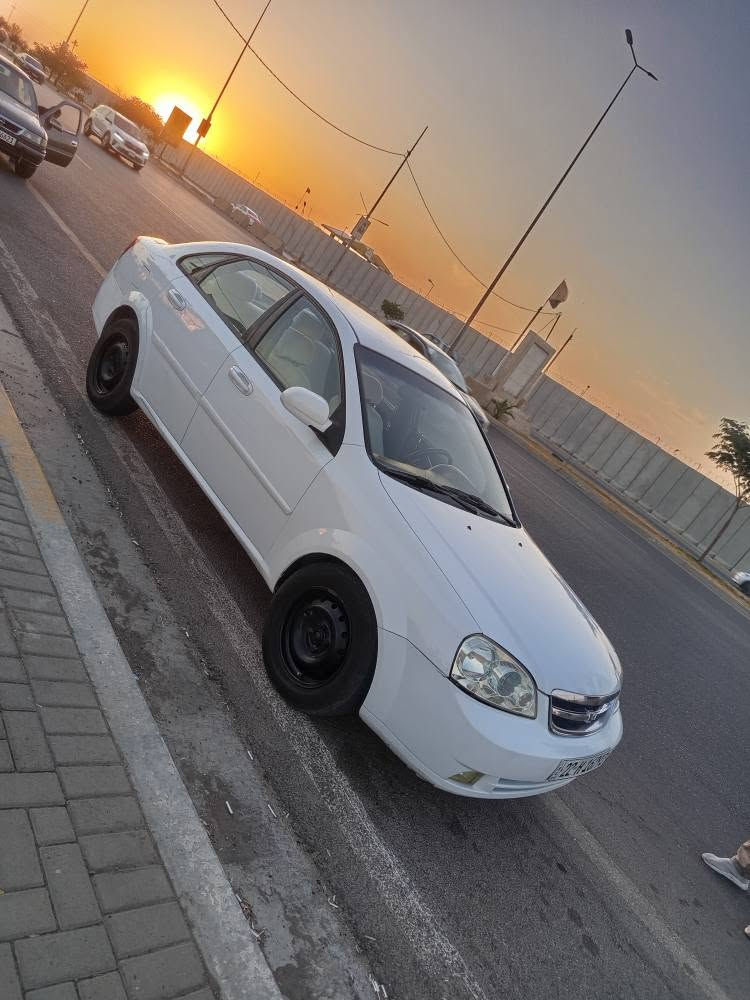ئوبترا موديل 2010للبيع و مرواس كياحمل فقط
 بدون ضرر
بدون سبغ بس هيلال كارت بي 
سياره جاهزه بدون نواقص 4طايرجديدشديت
تاخم امامي و خلفي توبه
كهربائيه كله شغال 
رقم دولي جديد سنوي منتهي 
گيراوتومايتك محرك شرط 
عينوان كركوك قرب مستشفي ئازادي 
***********
*********** كركوك, العراق
