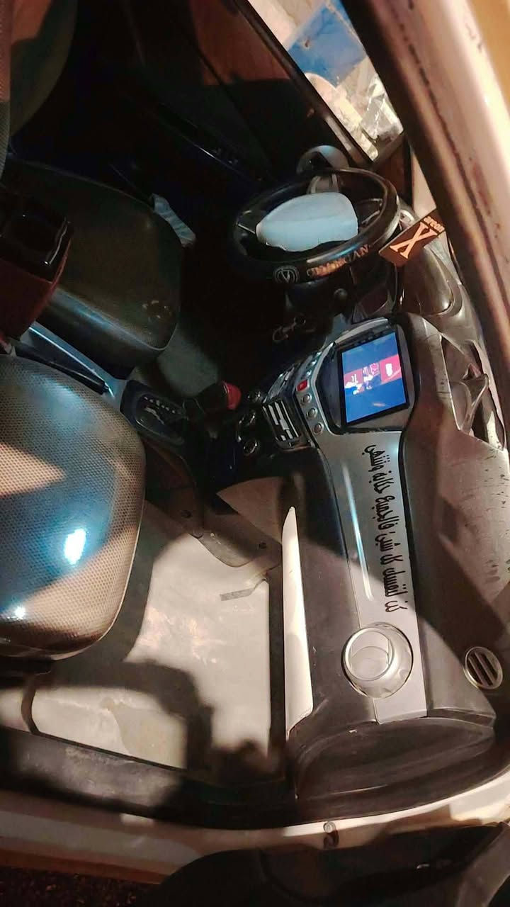 سلام عليكم سياره فاو للبيع موديل 15 رقم بغداد نكليزي سعر 35 وبيها مجال بسيط مكلف بنشر اتصل وفتهم اكثر ***********
