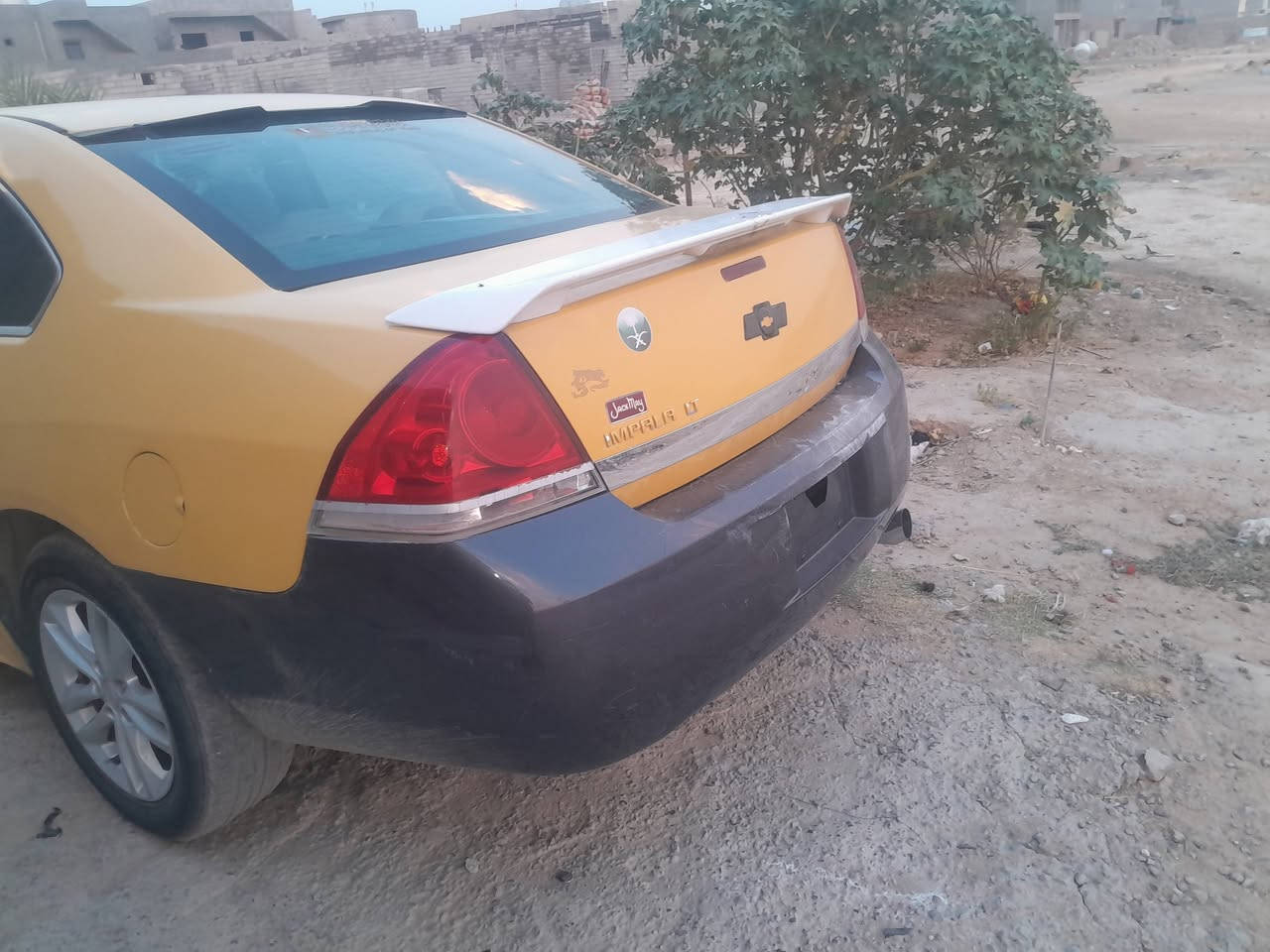 السلام عليكم امبال موديل 2010 رقم انجليزي نينوى للبيع مقفوله شاملغ بيها سياره جير محرك ظفير البارح شادها جديده للبيع مكان السياره تكريت 55 وبيها طقه مجال رقم الموبايل بو واتساب***********///***********
