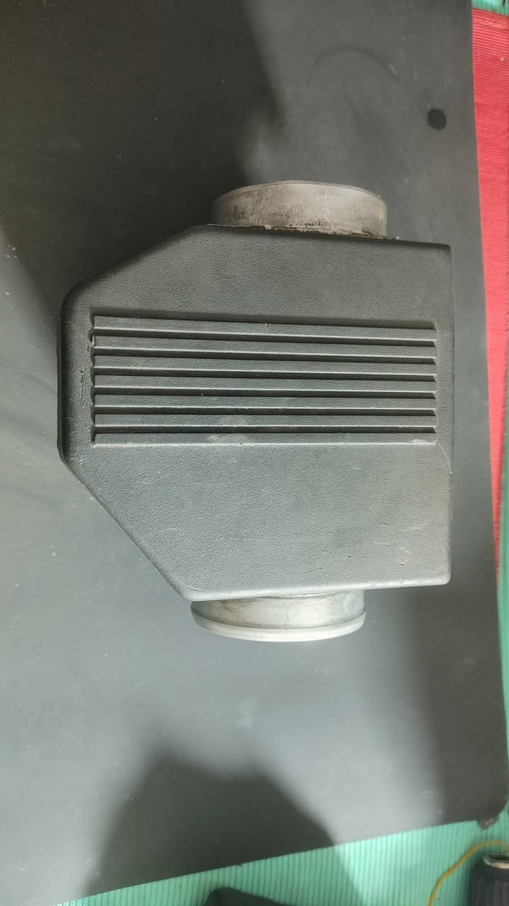 BMW  E32    E34     E38    ئەم   پارچانە  بۆ فرۆشتن
