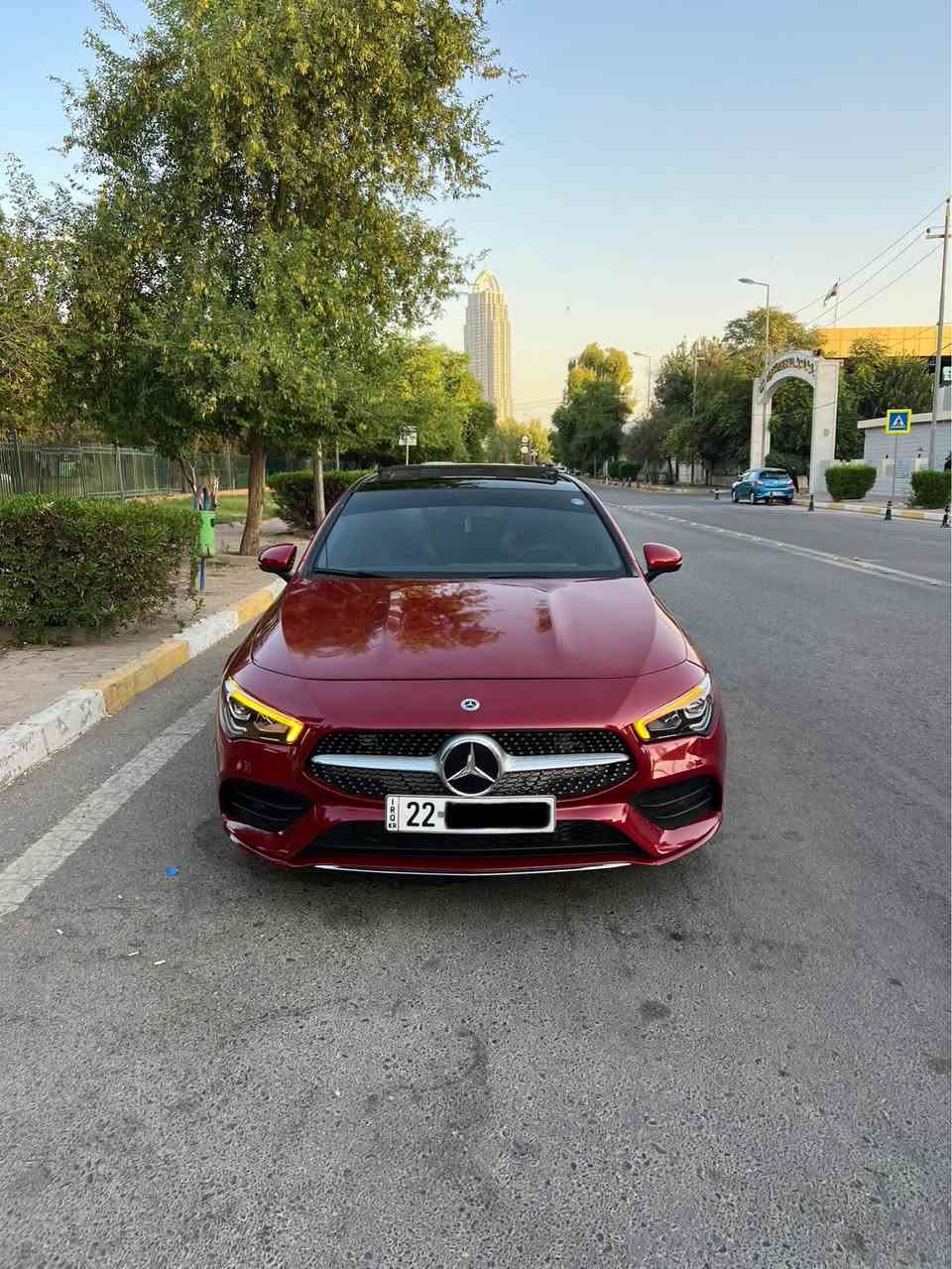 سلام عليكم 
Mercedes Benz Cla 250 2023
فول مواصفات 
قطعتين صبغ 
ارباك ستيرن سيستم 
سيارة جديد مابي ربع دينار مصرف 
ماشي ٣٤ الف 
سعر ٢١٨ ورقة مجال 
مكان اربيل 
واتساب *********** أربيل, العراق
