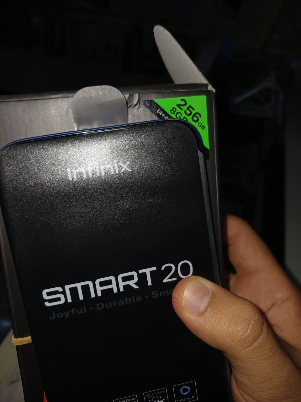 السلام عليكم
متوفر نسخه ال256gb و4+4 رام والسعر جداً مناسب للأستفسار الاتصال على الرقم *********** 

الموقع ديالى الحديد مجاور ازياء وائل التركي

