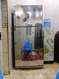 ثلاجه جديده لبيع