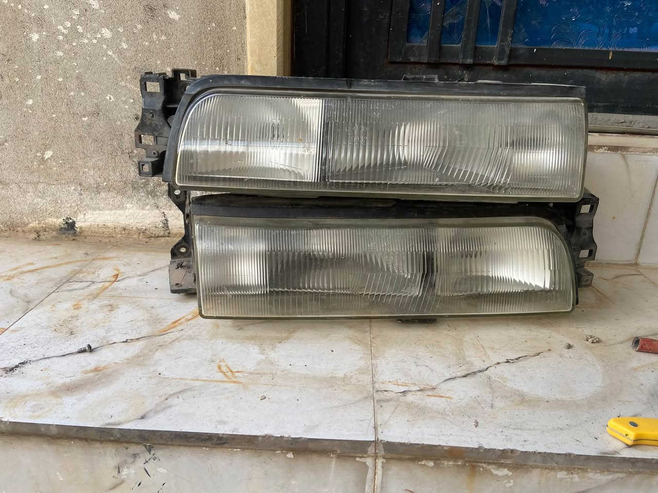 لايتات مازدا 626 للبيع
*********** 
الموصل
