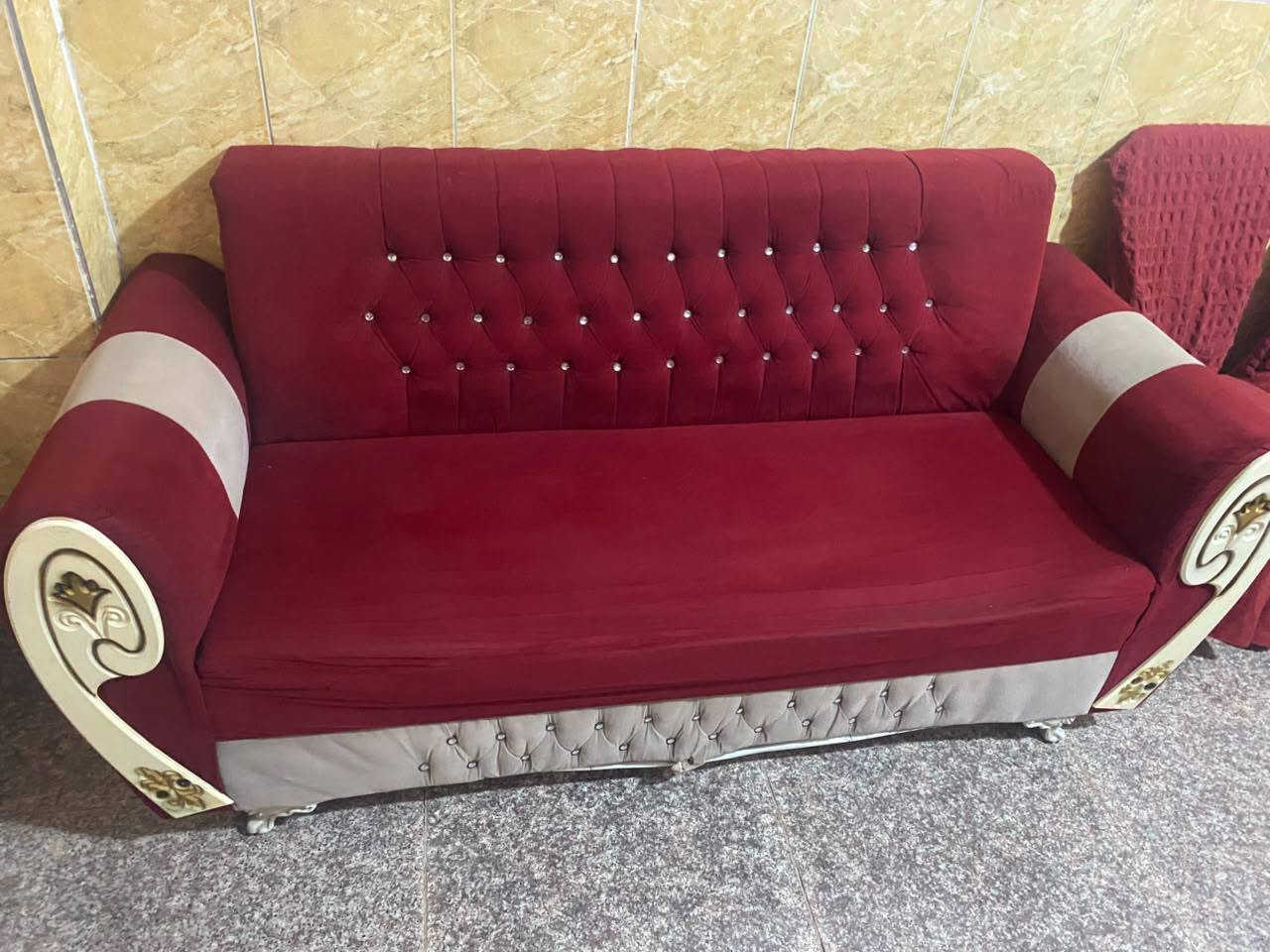السلام عليكم  غراض مستعملة لبيع 
***********واتساب
