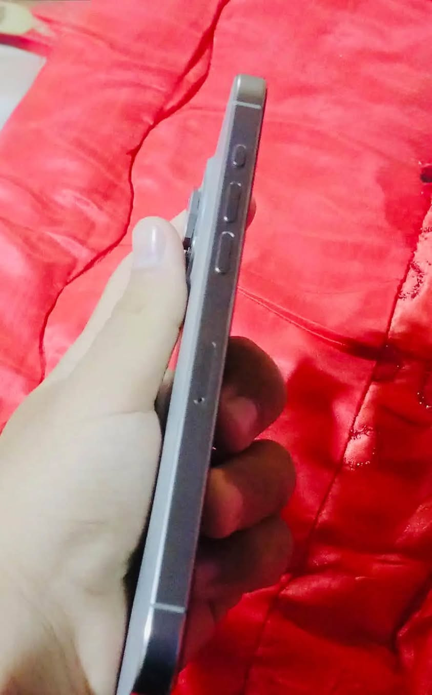آيفون ١٥ برو ماكس • ٢٥٦ • بطارية ٩٥