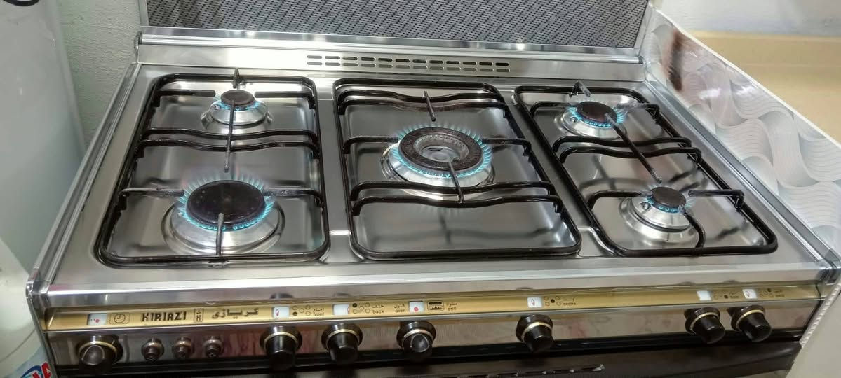 ئه م. كه وه نته ر غازه  كريازى بؤ فرؤشتن. شوين هه ولير ***********

نص مكتوب في الصور:
- SL Turbo