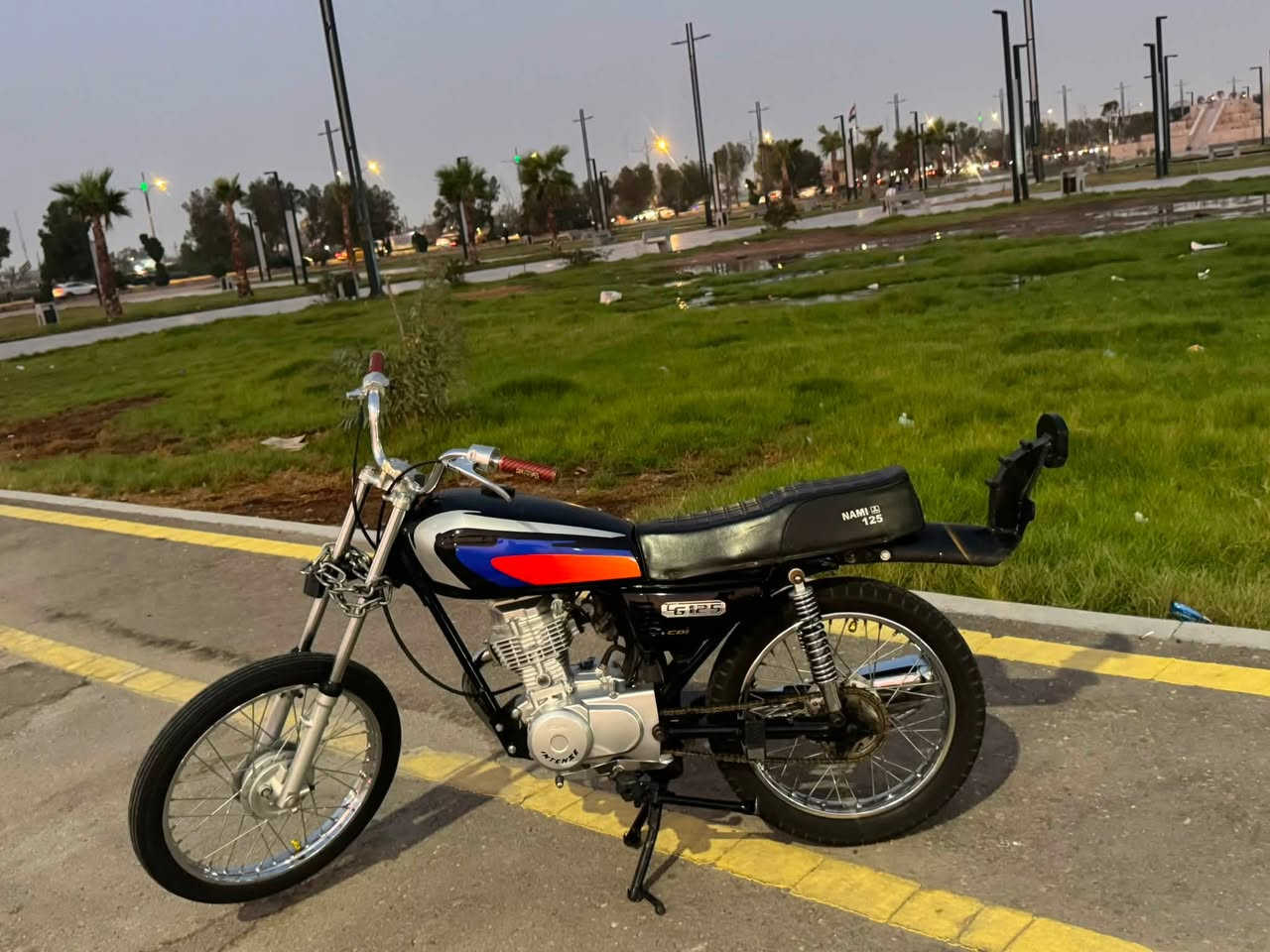 ي انتنس مكينه ما مفتوحه ادوات دراجة جديده بالواقع احلى من الصور شلعه ومعدل السعر 650 وبيها مجال مكاني بصره ياسين خريبط رقمي 
***********
