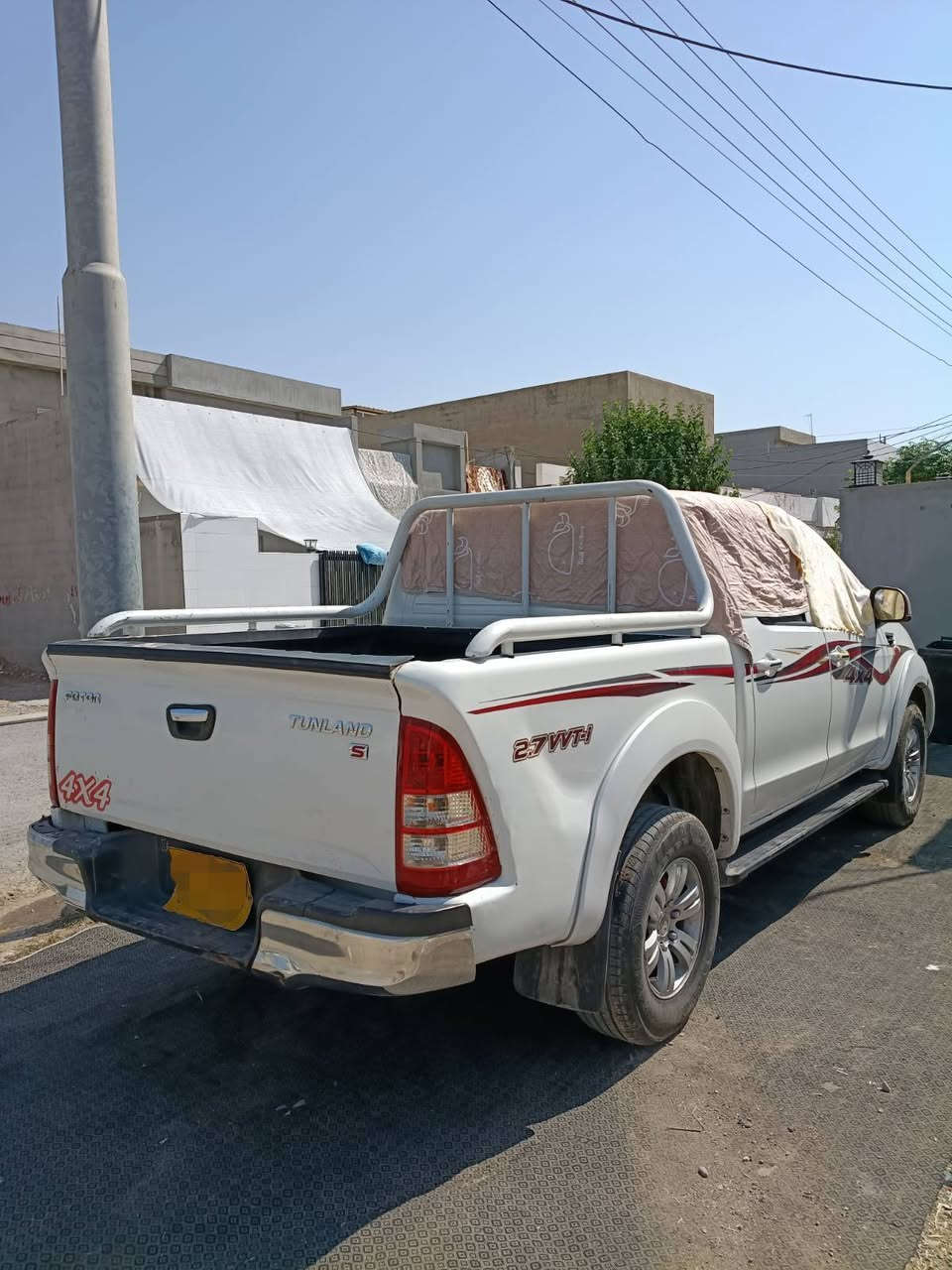 بۆفرۆشتن پیکاب فۆتۆن 2015
ئەگەر بەدوای سەیارەیەکی ئەگەر بەدوای سەیارەیەکی توندوتۆڵ و بێکێشە دا دەگەرێیت ئەمە باشترین هەڵبژاردەیە :
 
شوێن : هەولێر  
 رەقەم دهۆک و بەناو خۆمەوەیە بەناوکردن و وەکالە بەشەرت.
سەیارەکە کامل مواسەفاتی 2015 
گێرو مەکینەو تەبریدو ئەکسل و تەقەو رەقە بەشەرت سەیارەیکی زۆر توندو تۆڵە .
رەقەمو سەنەوی تازە بەسەر چوە .
بێ بۆیاغ بێ سارد.

نرخ 72 وەرەقەو معامەلە .
زانیاری ورتر لەکای پەیوەندی تەلەفۆنیدارون دەکرێتەوە.
بۆ پەیوەندی و زانیری زیاتر:

ژ.م ***********
