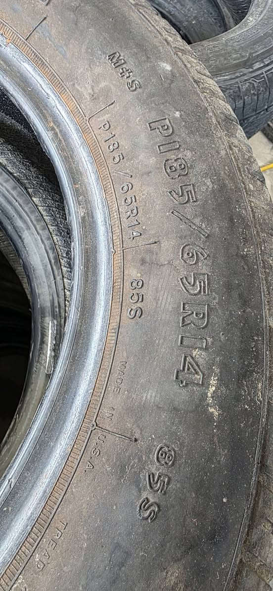 السلام عليكم
كصه  إطارات حاوية العدد 75 زوج.  جميع القياسات بيها  انتاجات حديثه البيع جمله جمله  سعر الزوج 36دينار، مختلف القياسات 12 إلى 20 العنوان النجف الأشرف الكوفة حي ميسان للاستفسار للاتصال ***********
