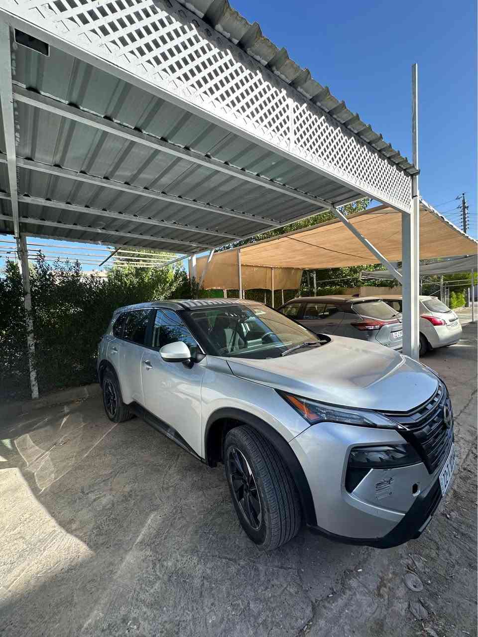 سلام علیکم 
نیسان رۆگ 2024 
مواصفات SV
شاشە 
ڕادار
کوشن کارەبای
خەتی جادە
سندوق شەفت
پادڵ شەفت
سیارەکە 45 هەزار مايل رۆیە
تەنها بۆنیدی بۆیاغە بێ ناو گرتن 
ئێرباگ دەژبول نەتەقیوە
شوێن هەولێر
نرخی کۆتای ١٣٣ وەرەقەیە 
*********** أربيل, العراق
