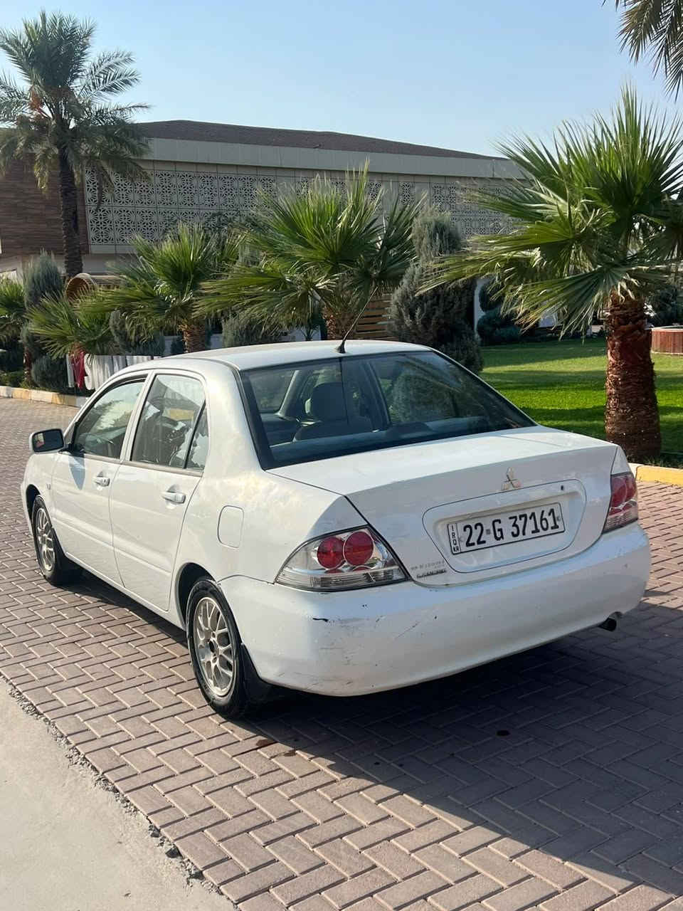 لانسەر 2009یەك پارچەی بۆیاغە بێ لێدراو پێش و پشتی کەپس لۆکە نموونەیە لە جوانی بەناوی خۆمە سقفی کال بوونەوەی نیه سەنەوی بەسەر چووە ڕقم نوێیە ...ژ.م *********** أربيل, العراق
