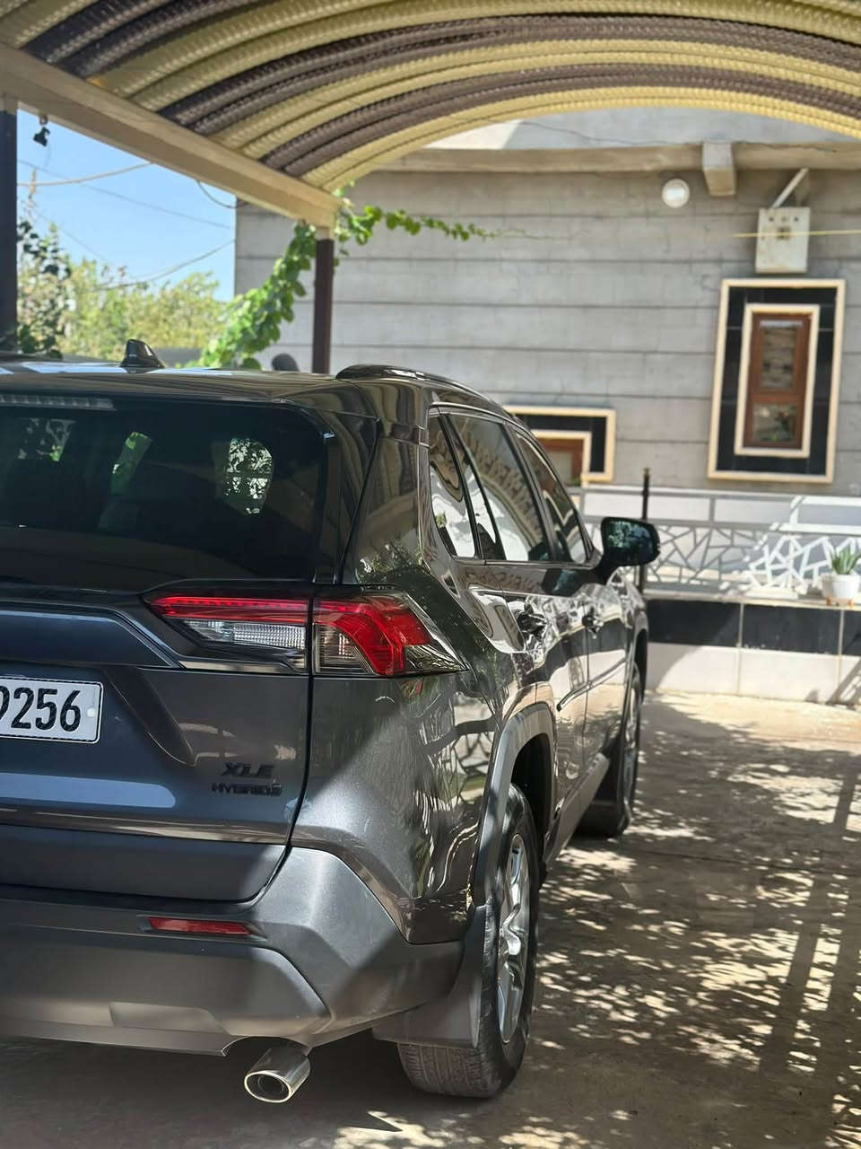 السلام عليكم  Toyota RAV4 2022 XLE هايبرد صور الحادث بل منشور بونيد بلادي مبدل السعر حسب المرهم ترهم مقدمه و قسط و ترهم نقد الشراي يتصل ***********
