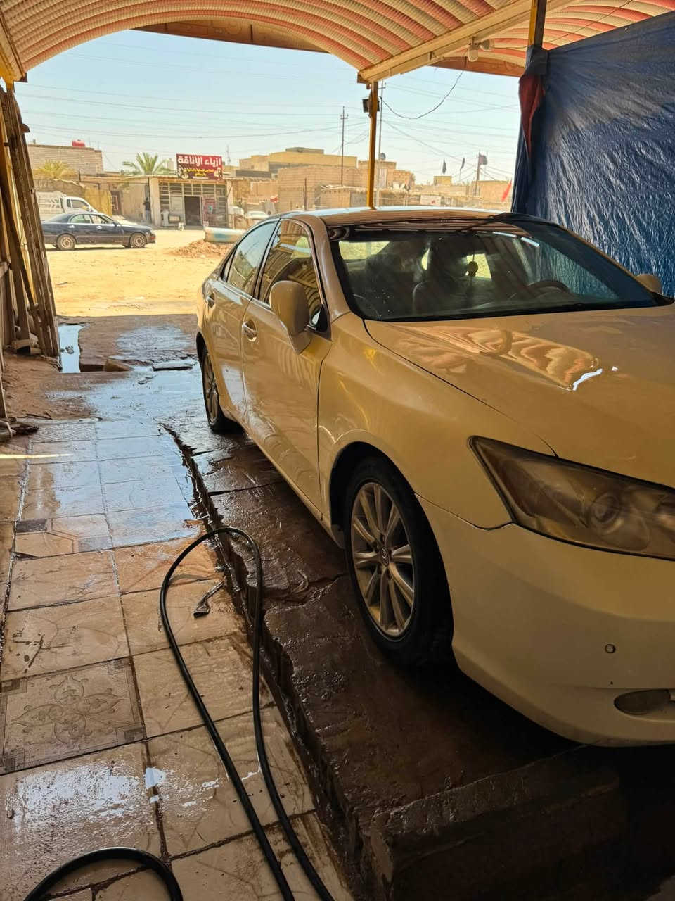 لكزز٢٠٠٨ES350فول مواصفات رقم بصره انكليزي ضررها الجمالغ الأمامي ماواصل للشاصي السعر ٨٠ورقه وبيها مجال للشراي رقم التليفون ***********
