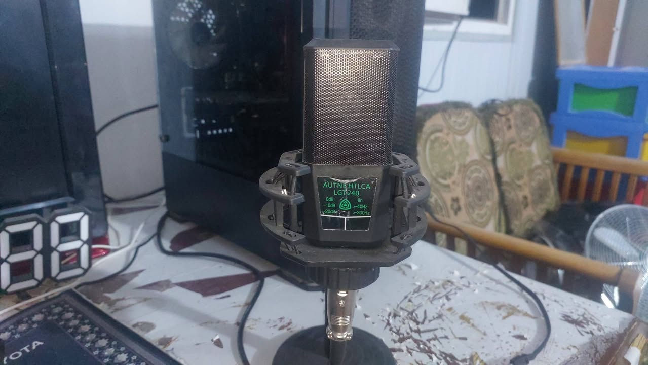 يا الله اللهم صل على محمد وال محمد عيني شباب عندي بي سي للبيع 
مذربورد Asus H310m-k
معالج intel i5 9400f 
كارت الشاشة Msi Gtx 1650 super
الرامات corsair 3200 16G
هارد Mass Ssd 128G + هارد 1 تيرا
بور سبلاي Mass 650w وياها  يو بي اس اوفلاين وماوس وكيبورد وميكروفون 
السعر خاص او التواصل واتساب 
***********
الاتصال
***********
