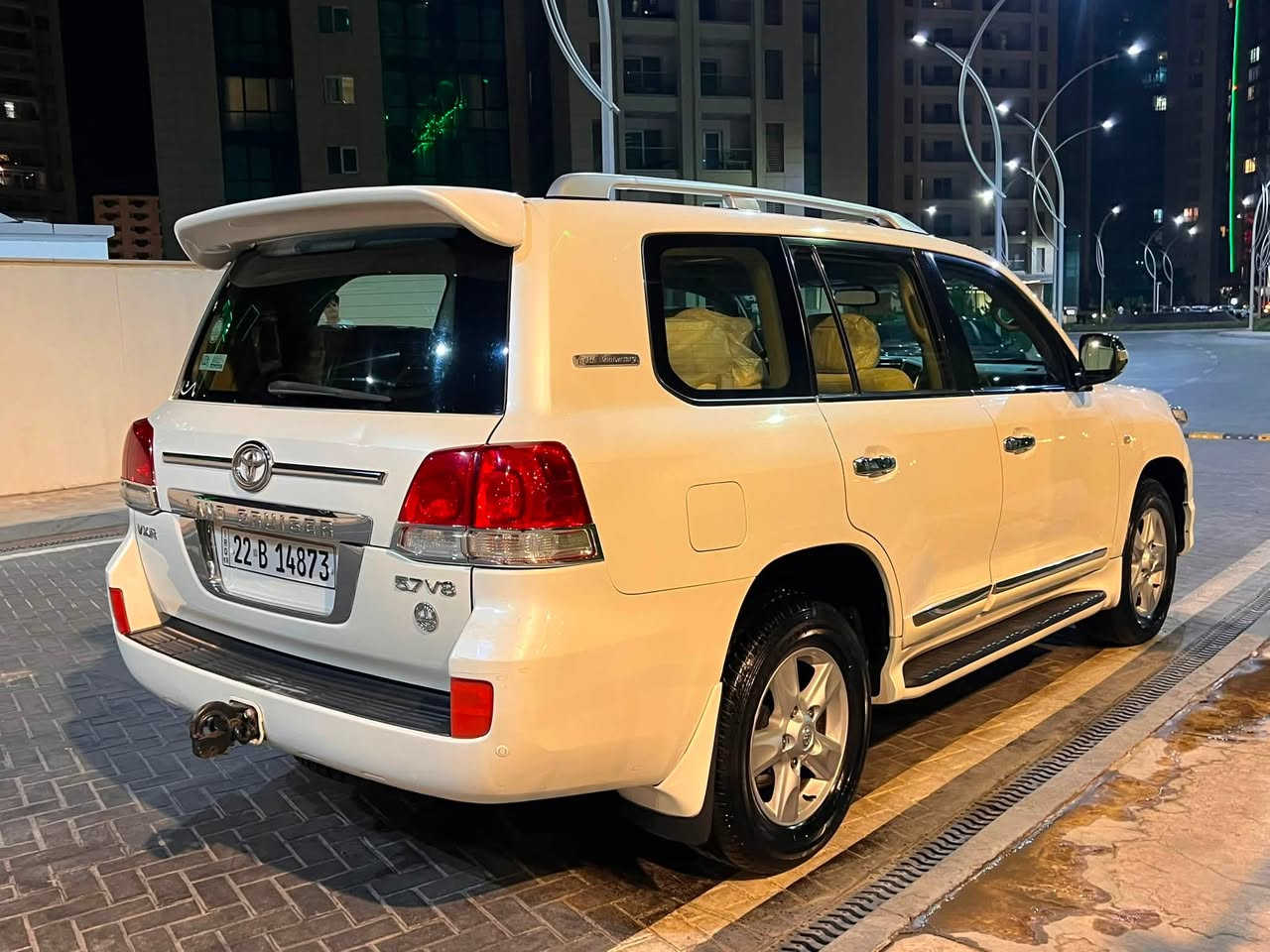 تويوتا لاندكروزر 2008 VXR V8 ثمانيه سلندر 
نص باب سبخ باقى كفاله كير محرك مامفتوح 
بسمى تحويل نفص سوم سعر ٢٥٥ ورقه مجال
مكان اربيل ***********واتساب
