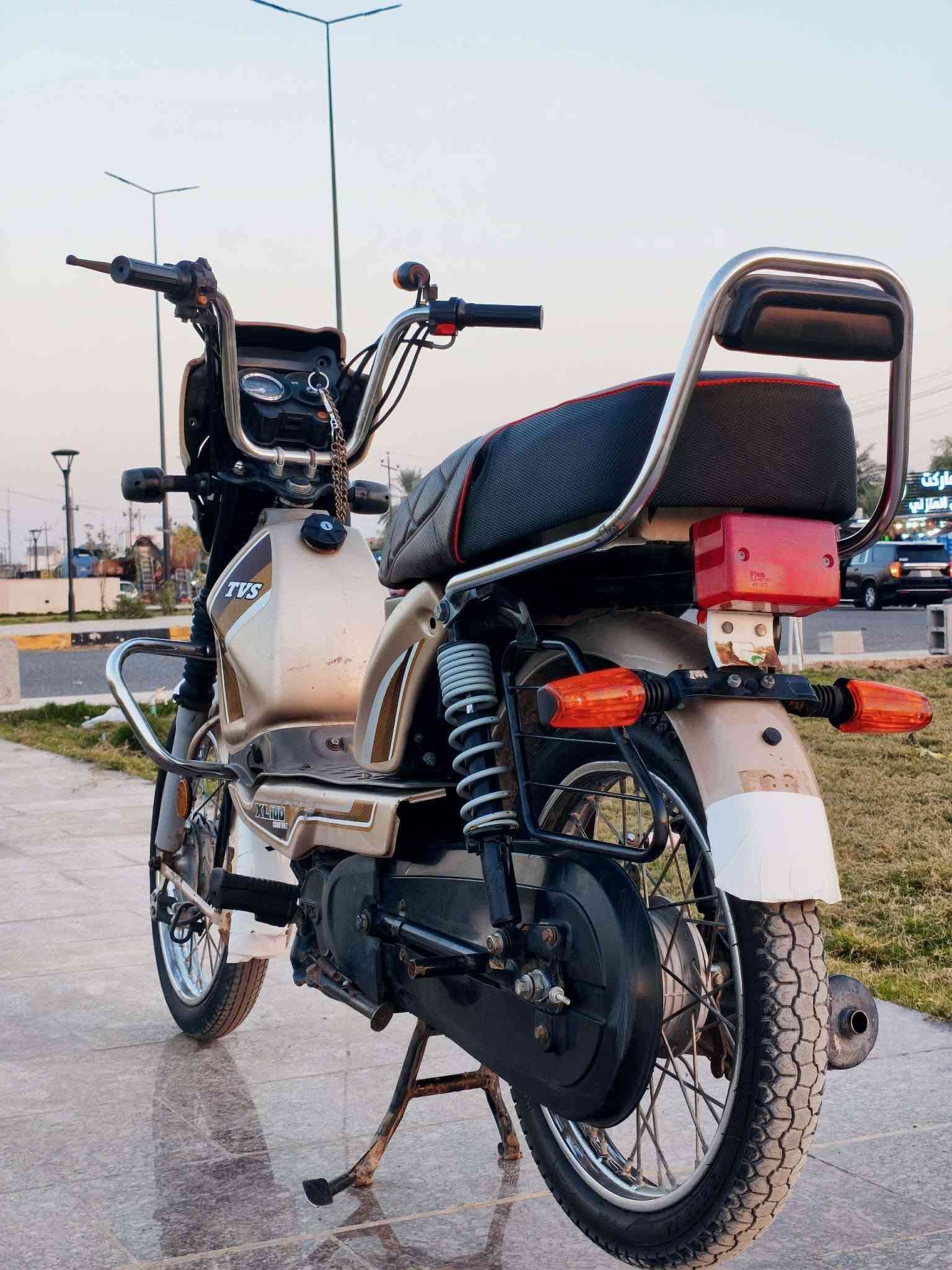 سلام عليكم مكلف بل بشر
TVS XL100 Comfort للبيع دراجة وكاله معرض الماهر

2023 موديل

دراجه كفاله عامه كهربائيات شغاله 100% شلعه ومعدل

نضيفه مرتبه مال جناي على كد روحه وجيه اقتصادیه کلش ابد متصرف بانزین مابيها اي عطلات

( عنوان ديالى قضاء الخالص ) السعر مطلوب 850 وقابل للتفاوض للاستفسار يرجى الاتصال على هذا

*********** الرقم
