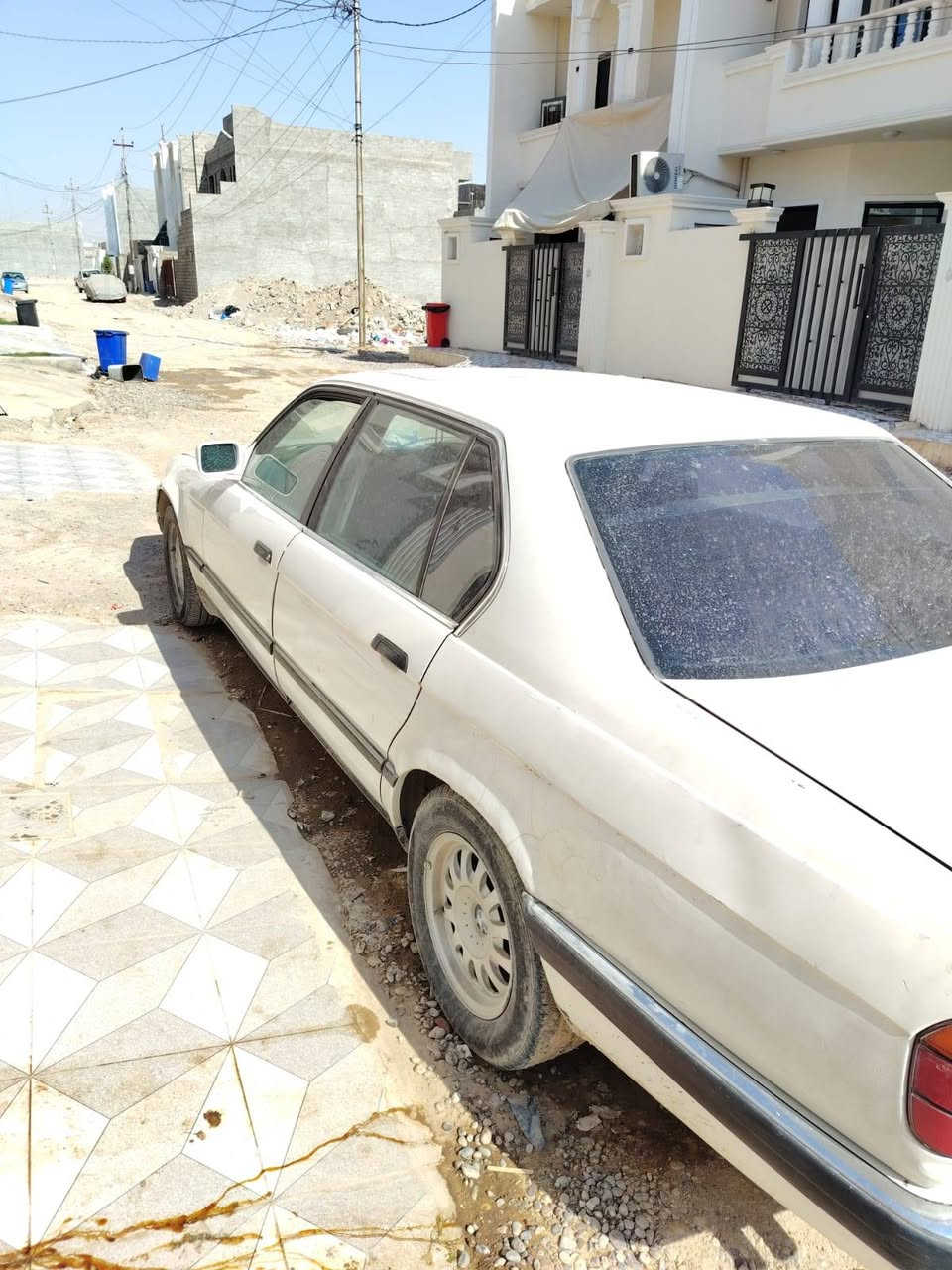 بي ام جاهزه هزه جديده مدفوع غرامات محرك كير شرط صاحبها موجود يريد تحويل السعر 20 وبيها مجال شي قليل الشراي يتصل على هذا الرقم ***********
