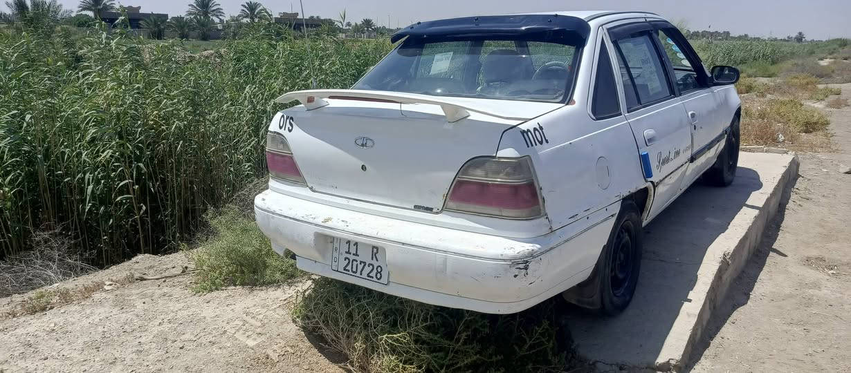 سلام عليكم 
سلو 94 مكفولة كير محرك باور كله جديد تحويل مباشر  السيارة مال جناي نضيفة السعر 24 وبيها مجال غير متواجد عالفيس 
عنوان ابي غريب حميد شعبان 
***********
***********
