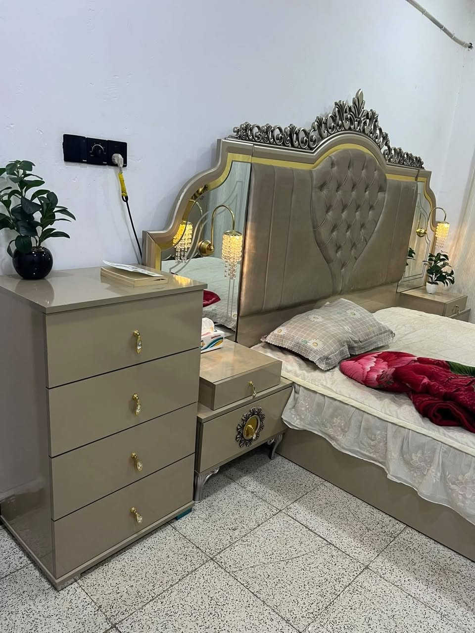 غرفة للبيع
مستخدمه نظيفة جدا جدا مستخدمه ٥ أشهر فقط
للاستفسار *********** - واتساب
