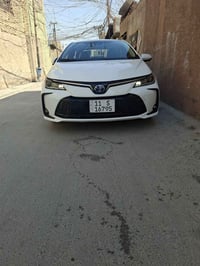 كولاه هايبرد موديل ٢٢ ماشيه ١٢٠ السياره على وضع الشركه السياه بيه بارد...