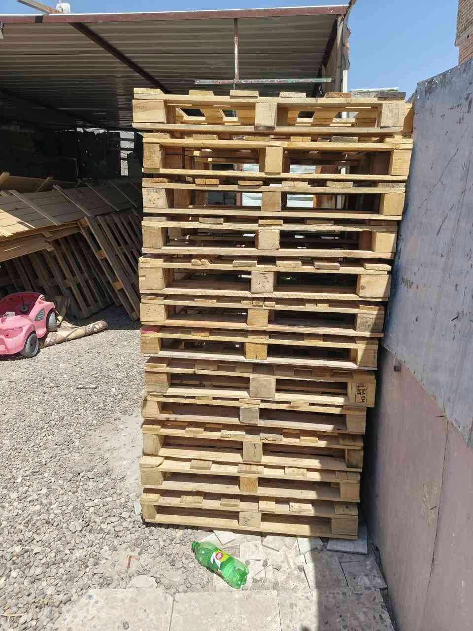 اسكيب للبيع 
العدد 24
السعر 3500
عنوان بغداد سبع البور ***********
