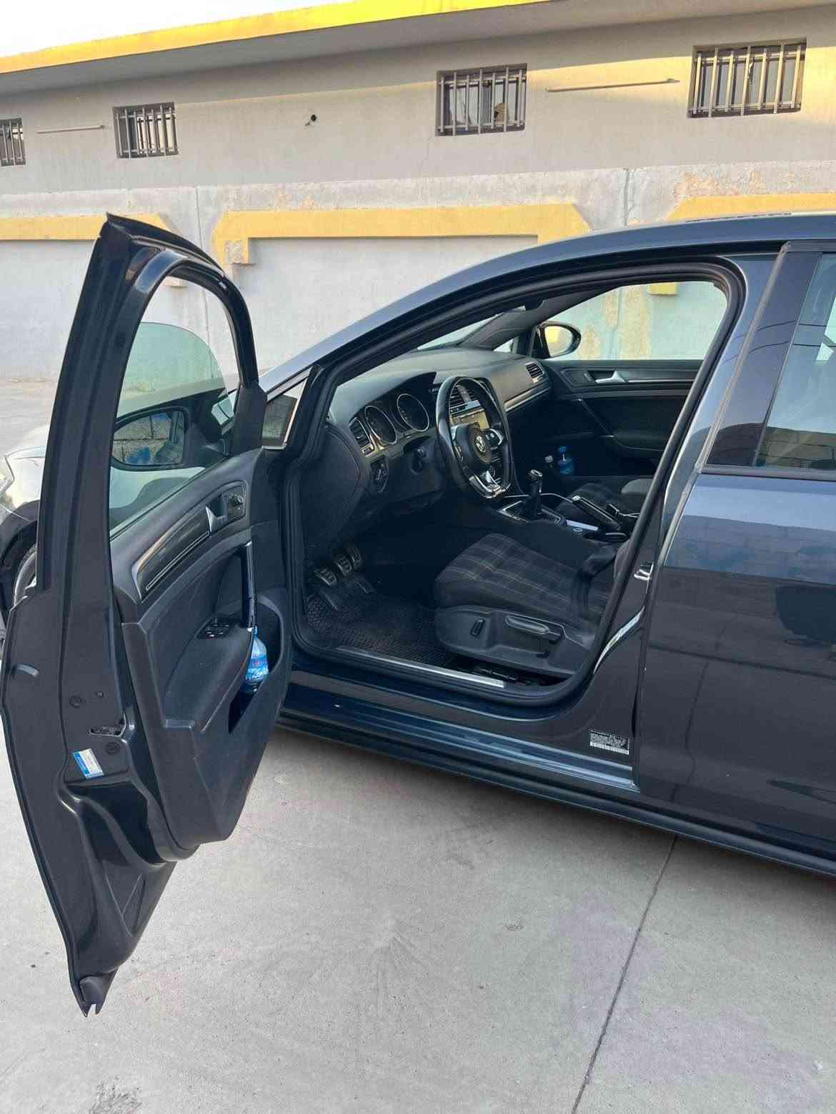 غولف GTI • ٢٠٢١ • ١٠٠٠٠٠ كم