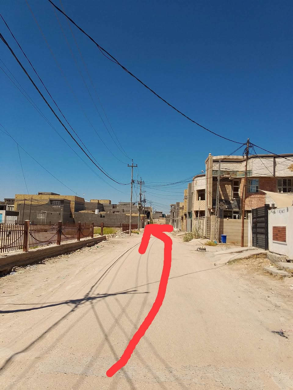 قطعه طابو صرف موقع ممتاز جدا للبيع السعر 123 مليون خلف مستشفى الكفيل حي الغدير بشارع مجمع علي الاكبر (ع) ومعمل الصادق للالمنيوم الشارع العريض التبليط خلف المنتزه المساحه 200 متر بصف التبليط مباشرتا منطقة سكنية راقيه جدا خدمات كامله تبليط وقريب على خط الكيات خدمات كامله ماء اساله وكهرباء ظفيرة وانترنيت ضوئي وكابينة الانترنت الضوئي أمام القطعه مباشرتا سند طابو صرف تحويل مباشر باسم المشتري للاستفسار ***********
