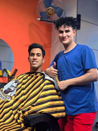 ✂️ مطلوب حلاق للإيجار داخل محل حلاقة رجالية 💈 مطلوب حلاق مرتب وملتزم ب...
