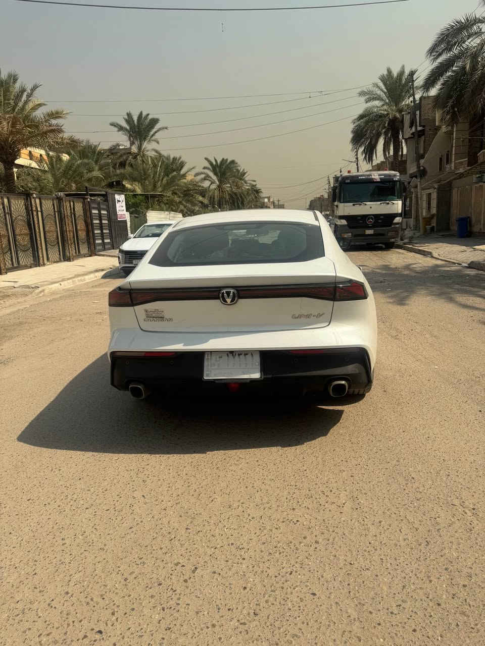 🚘 للبيع شانجان يوني-V موديل 2024

✨ سيارة نظيفة جداً واستخدام شخصي
📍 وكالة شركة شانجان البغدادي
🛡️ داخل الضمان – ضمان 10 سنوات
📏 ماشية 51 ألف كم

🔹 محرك 1500 تيربو
🔹 فول مواصفات
🔹 فتحة بانوراما
🔹 أنظمة قيادة ومساعدة متطورة
🔹 شاشة LED مع أنظمة القيادة
🔹 4 أوضاع قيادة: Sport / Normal / Eco / Smart
🔹 السيارة مستخدمة استخدام شخصي للدوام والتنقل
🔹 لا توجد حوادث أو صبغ حسب الفحص

💰 السعر: 24 مليون دينار
💬 مجال تفاوض بسيط للجادين فقط

📞 للاستفسار والتواصل: *********** بغداد, العراق

