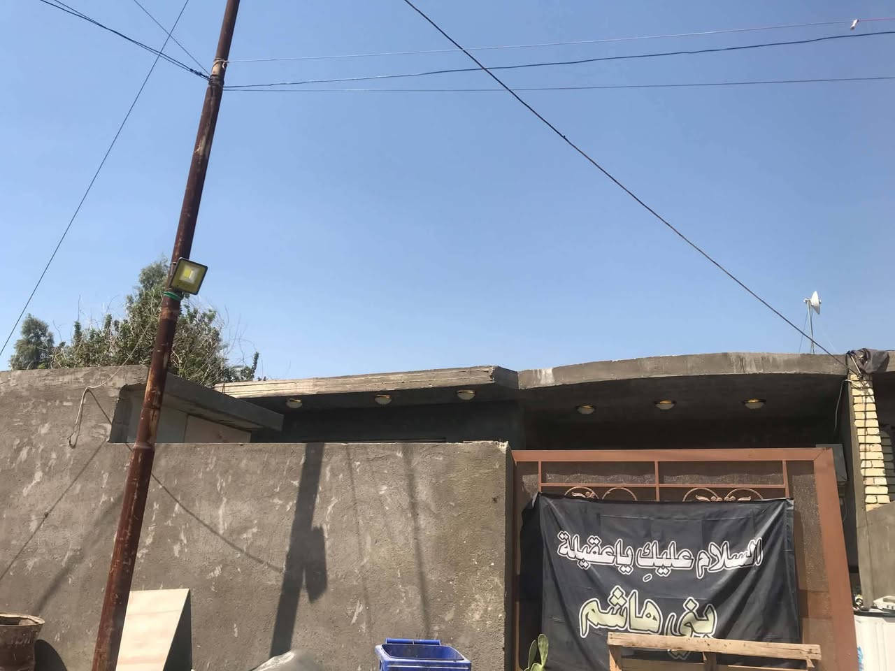 ب حي بلال مقابيل حديقه العطاء ومجاور بنزيخانه الدليمي المساحة 225زراعي سعر 115وبي مجال الاستفسار ***********
