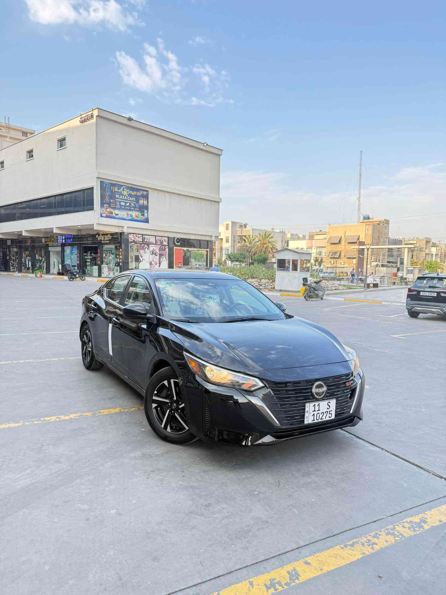 للبيع 

نيسان سنترا SV موديل 2025

السعر 120سعر بلاااش
ماكو هيج سعر بكل العراق 
وبل عافيه على الي تصير من نصيبه

رقم بغداد باسمي 
• اللون: أسود ملكي 🖤
• المحرك: 2000 سي سي، 4 سلندر، تنفس طبيعي ✈️
• ناقل الحركة: أوتوماتيك 💯
• اقتصادية في استهلاك الوقود  ⛽️
• 
عداد المسافه 22ميل
تشغيل بصمة
• دخول بصمة
• أبواب بصمة
• كاميرا خلفية
• نظام رادارات 360 درجة⁉️
• نظام مانع تصادم
• توقف ذاتي🚦
• تصميم عصري وجذاب
• مقصورة داخلية واسعة ومريحة👌🏻
• ثبات وأمان عالي على الطريق🚀
• قيادة سلسة وممتعة

مكاني بغداد العامريه

📞 للتواصل والاستفسار:  ***********

