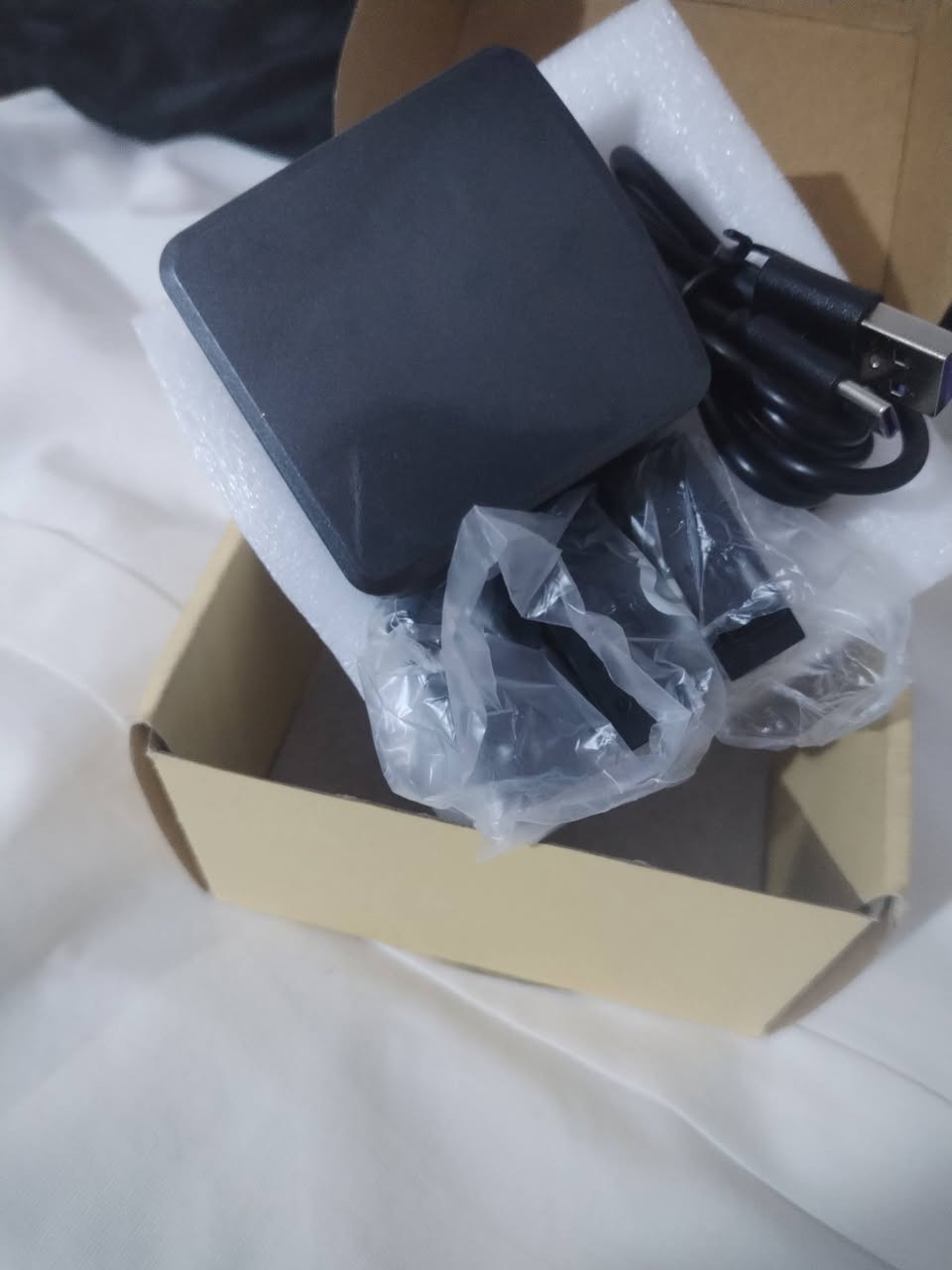 بطاريات GoPro • شاحن ٣ بطاريات • توصيل مجاني