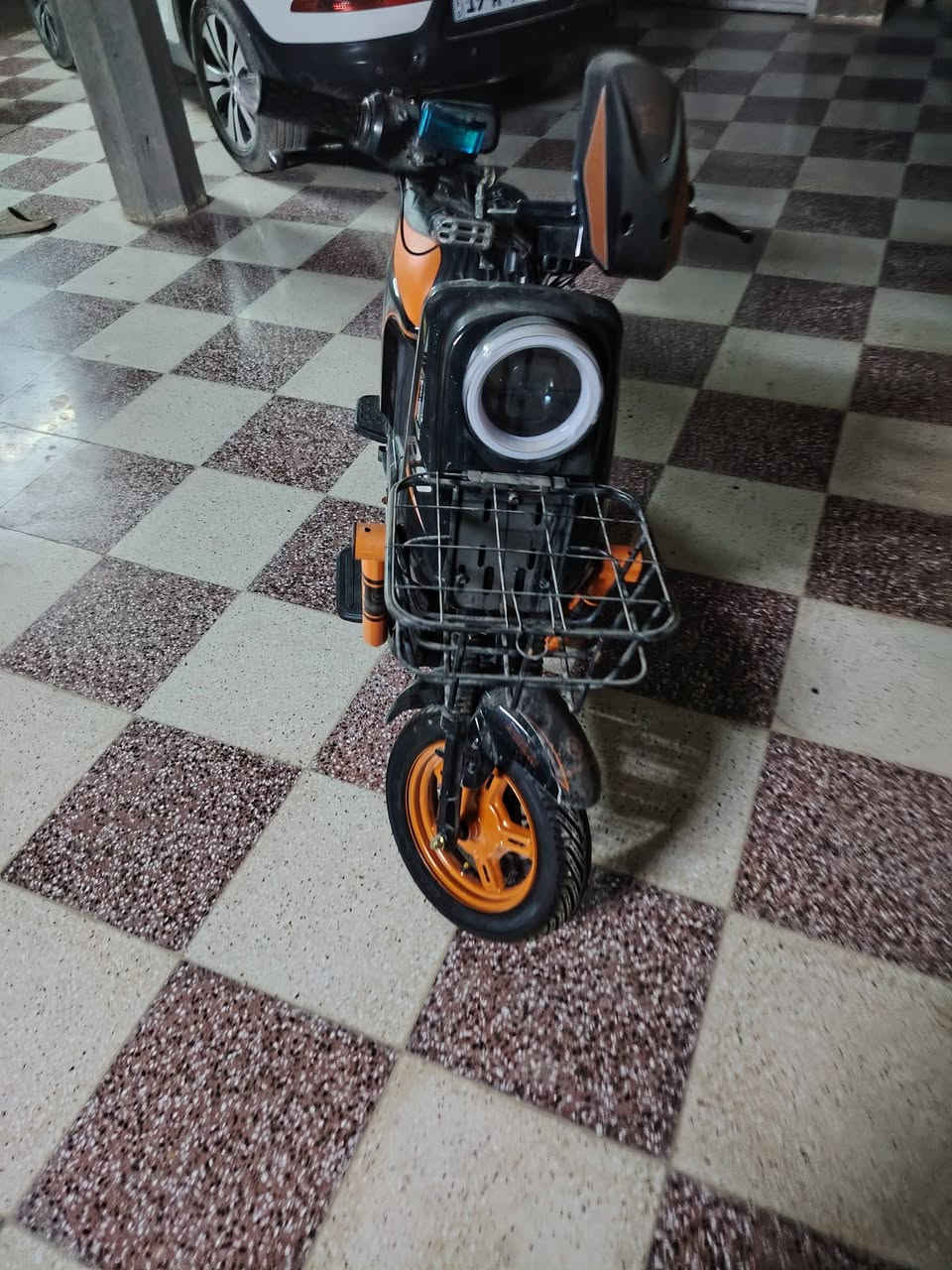 دراجه 9k نضيفه استخدام شهر بصمه ثنين كارتات للتشغيل وثنين اسويجات  للبيع اب قضاء الحله السعر خاص الرقمم ***********
