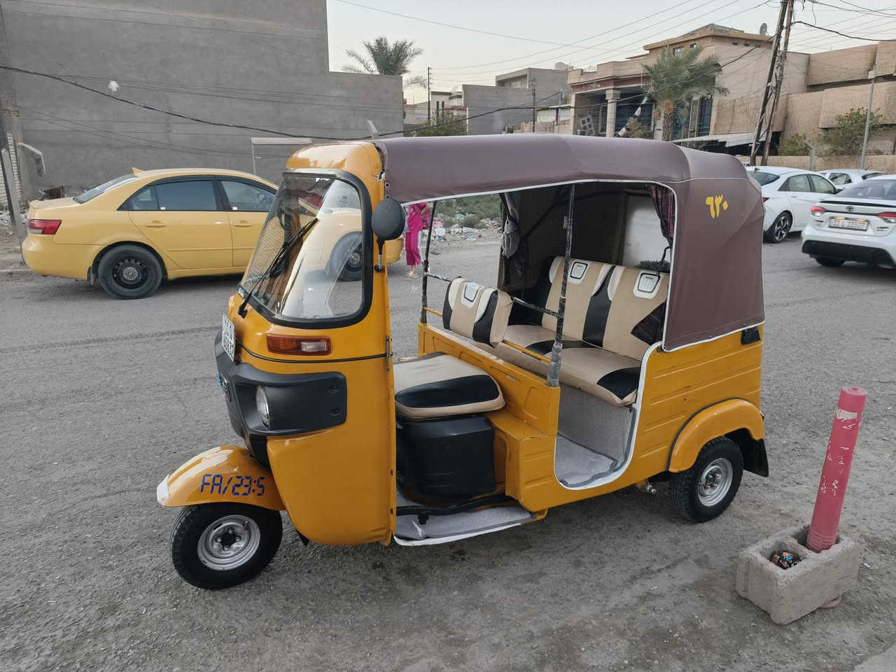 20  لون اصفر رقم بغداد هزة جديدة
بيها طخة لغد ومعمر، فول ومعمر دوس فقط محرك مكفول لا تنقيص لا تبخير 

مكان بغداد الدورة 

شراي يتصل ويتدلل 

واتس او رقم 

***********
