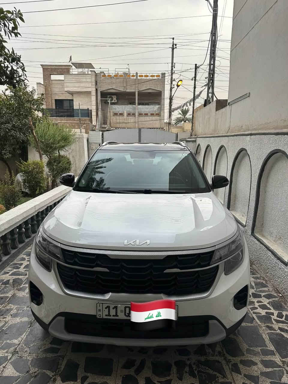سلتوز خليجي 2024
للبيع كيا سليتوس ٢٠٢٤  تو كلر خليجي 
السيارة مكفولة كفالة عامة 
ماشية 23الف 
مكانها بغداد 
***********
