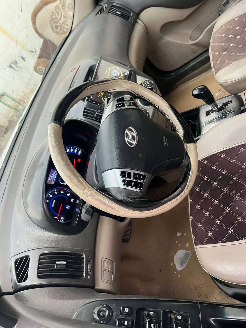 النترا • ٢٠١١ • ١٦٠٠