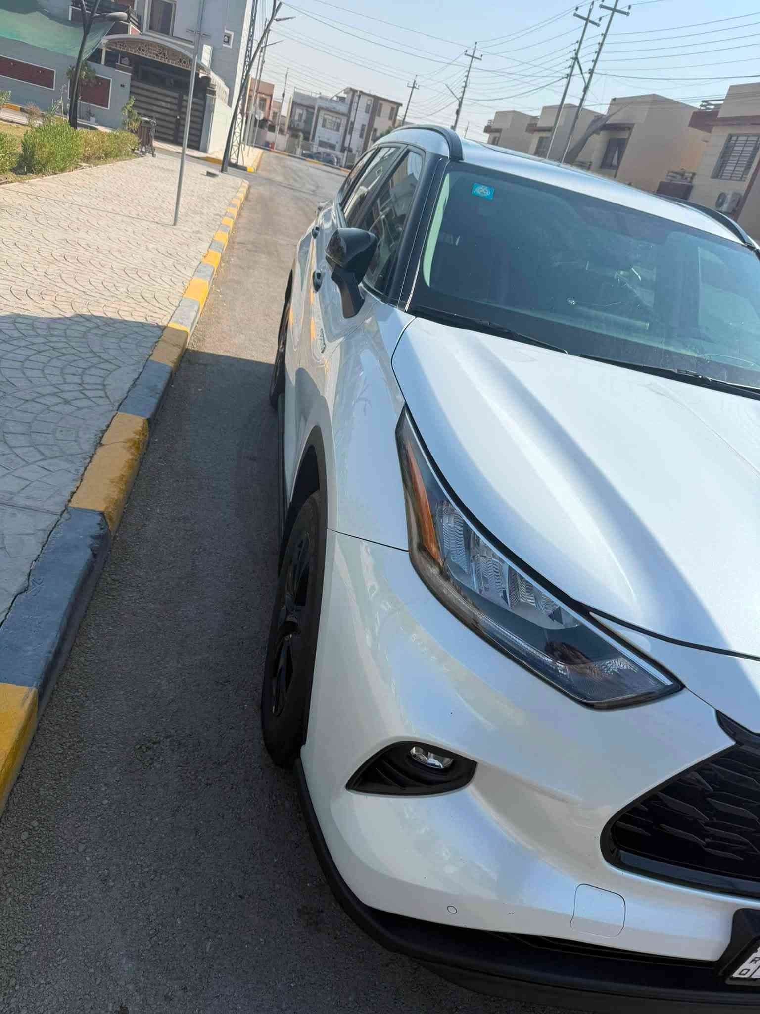 تويوتا هايلاندر موديل 2024 شركت ساس سياره بل ضمان ماشيه 50 الف سياره مكفوله كفاله عامه رقم بغداد بسمي تحويل مباشر موصفات سياره 
هايبرد HEV
محرك 2500 محرك 4 سلندر 
كير اتامتيك CVT 
7 ركاب 
3قطع تبريد 
كشنات جلد 
مقاعد كهربايئي بس سايق 
كامره خلفيه 
تحكم مناخي او توماتيك 
تشغل بصمه 
مثبت سرعه
وباقي موصفات هايلاندر ساس 
سعر 355 ورقه مكاني الغزاليه 
رقم ***********
