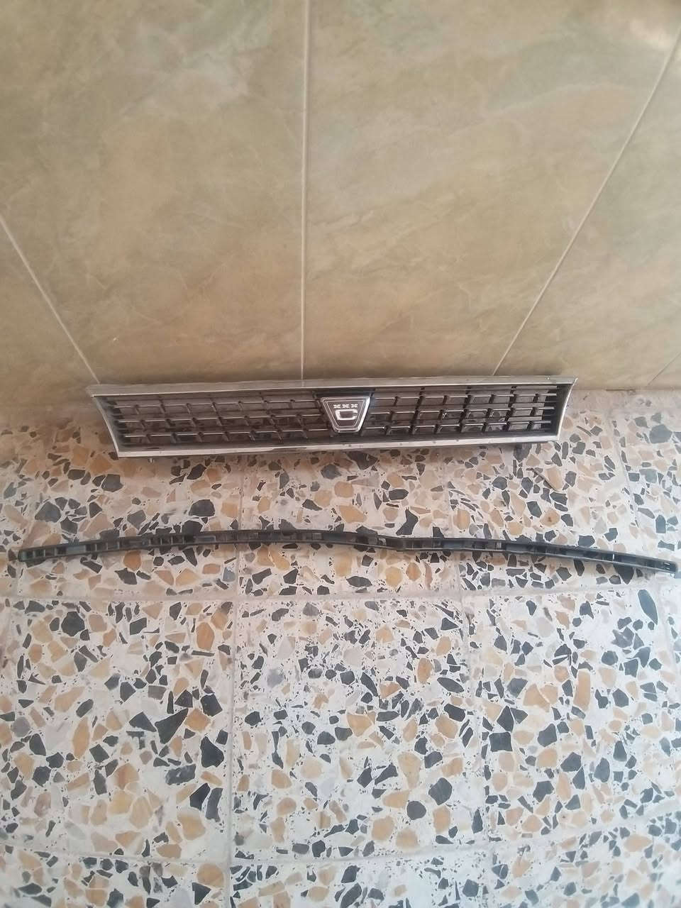سلام عليكم شباك مع هوائيات دشبول كورلا للبيع الاستفسار ***********
