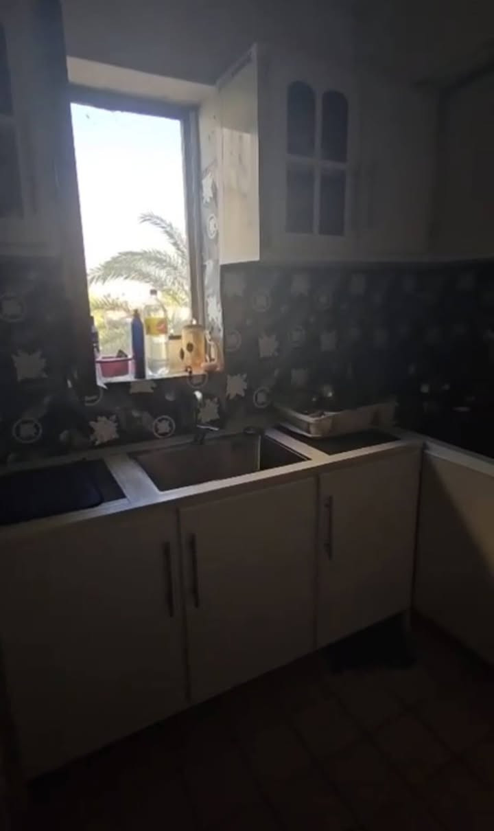 ***********
شراي يتفضل واتساب ادزلة فديو تفصيلي
كاونتر المنيوم تفصال هوه وغراضه كامله سعر كلش مناسب عنوان بغداد شارع حيفا
