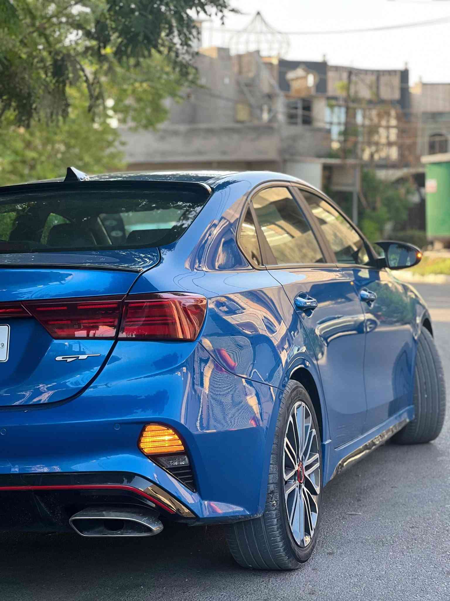 السلام عليكم
KIA FORTE  GT2024  (1600T) 
الفئة : GT اعلى فئة مواصفات واداء ماكو اعلى
الضرر : حادث مكانين بارد وصار بيهه باب خلف السائق بالعراق بعده ع وضعه بدون صبغ بدون تبديل كفالة عامة
المواصفات :
1- اربع رادارات امامي خلفي جانبي رادار
2-الحفاظ على المسار
3-رادار النقاط العمياء
4-رادار تفاعلي يتحكم بمدى الابتعاد او الاقتراب من السيارة الي امامها
5-نظاك فرملة الطوارئ (تضرب بريك بوجود اي خطر)
6-ويل حجم 18 رياضي
7-كامرة خلفية دوارة
8-كشن السائق كهربائي
9-الكشنات الامامية تدفئة وتبريد
10-كشنات جلد مع شعار GT
11-اوتو هولد
12-بريك بصمة
13-تبريد قطعتين خلفية مع منفذ شحن خلفي
14-نظام صوتي فاخر هارمن كاردن
15-شحن الهاتف لاسلكيا
16-اضاءة LED 
17-فتحة سقف
18-شفتات ستيرن رياضي
السيارة بعد بيها هواي مواصفات معروفة ال GT
ممشى السيارة 37 الف مايل
*********** واتساب 
***********
 ***********
عنوان السيارة بغداد الدوره
