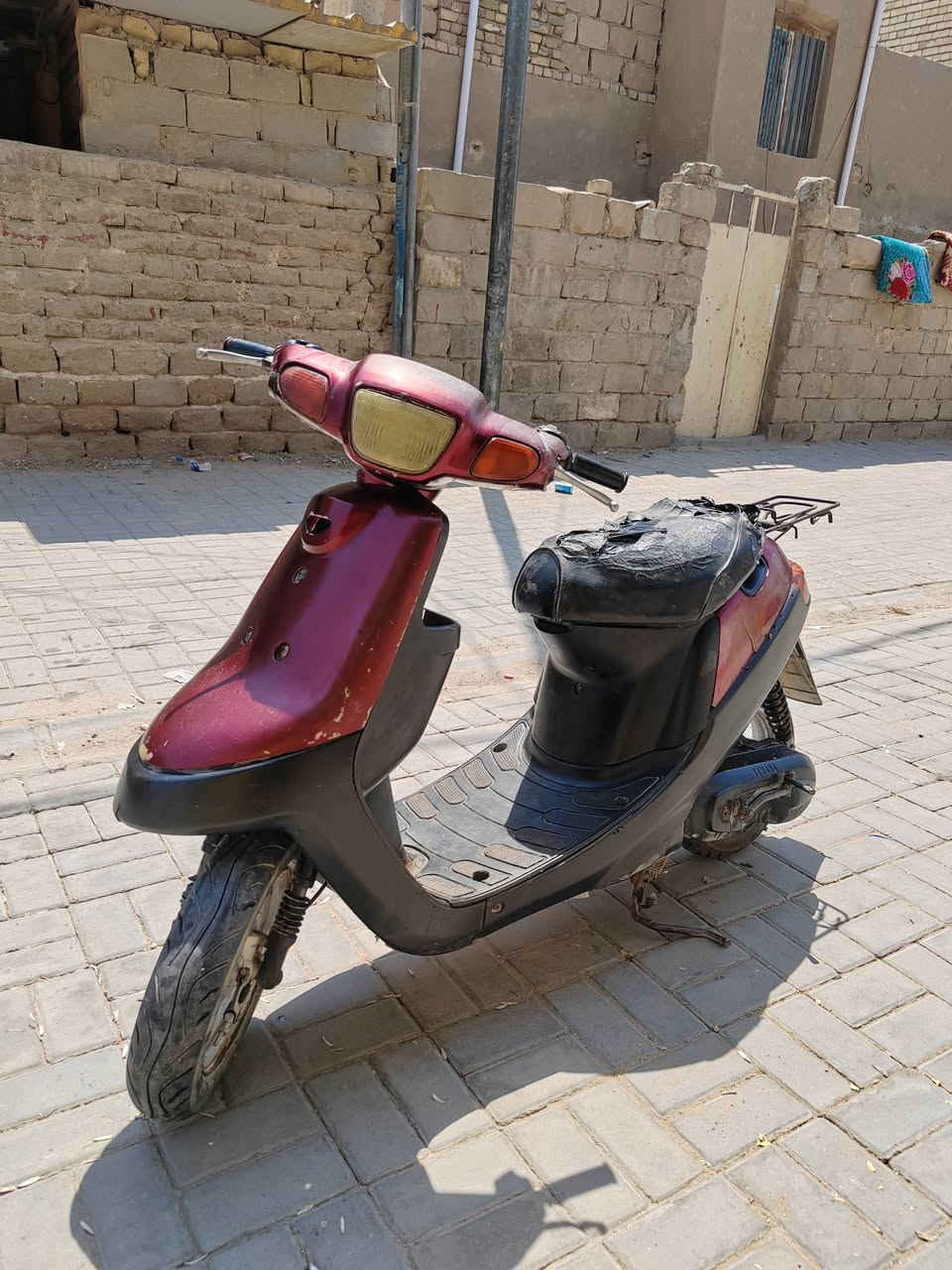 السعر 125 بيع مستعجل ***********
بطه للبيع موديل 3 مكينه ناعمه كير نضيف تأيرات جدد دراجه حلوه كلش كهربائيات شغاله كله المكان كربلاء اتصل
