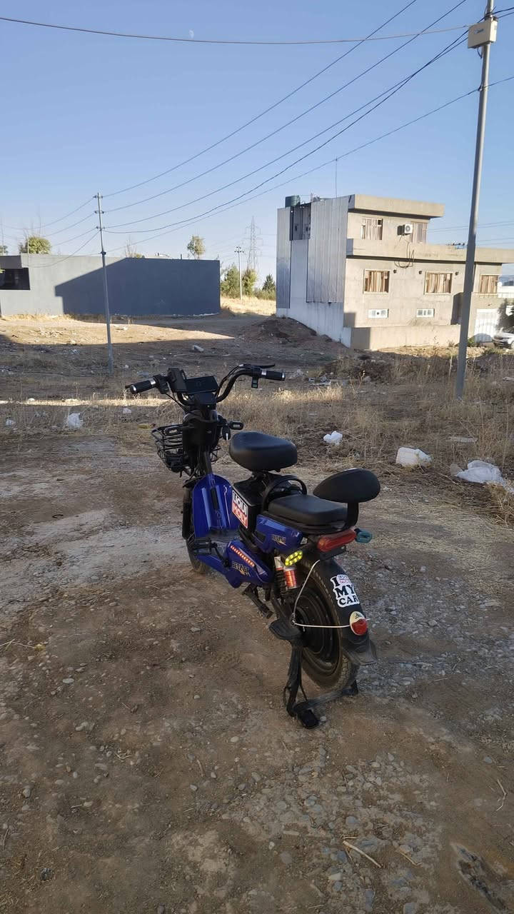 بەناوی خوای گەورە و میهرەبان
ئەم پاسکیلە شەحنە بۆ فرۆشتن قیاسی ١٦یە
زۆر تازە و جوانە
پاتریەکانی تازەیە و پاتری ئەسڵی و زەمانی خراوەتە سەر بەشەرت
هەموو گیانی ئیشەکات
کوشنەکانی زۆر جوانە
تایەکانی تازەیە
بانسەکانی تازەیە
سورعەتی ٩٩یە
چوار گێڕە
ئیشارەت و هۆرن ئیشەکات
لیدی ڕەنگاو ڕەنگی بۆ جوانی بۆ بەستراوە
کامل جوانکاری بۆ کراوە
قائیدەی مۆبایلی پێوەیە
تەنها عەیبی پاسکیلەکە لایتی پێشەوەی ئیش ناکات ماباقی کامل گیانی بەشەرت
سعری ٣٢٠هەزار و مەجالێکی زۆر کەم
شوێن سلێمانی
***********--*********** السليمانية, العراق
