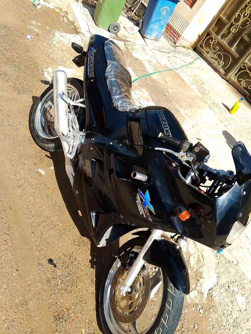 بطح قرش محرك 250 دراجه مفوله مكفوله علاخير 123 بطناش شلعه محرط سبانه ممدوده عليهه اوراق كامله كمرك مدفوع دراجه تاخذه وترحملي السعر مليون و300 بيه مجال بسيط مكاني بغداد للتواصل وتساب ***********
