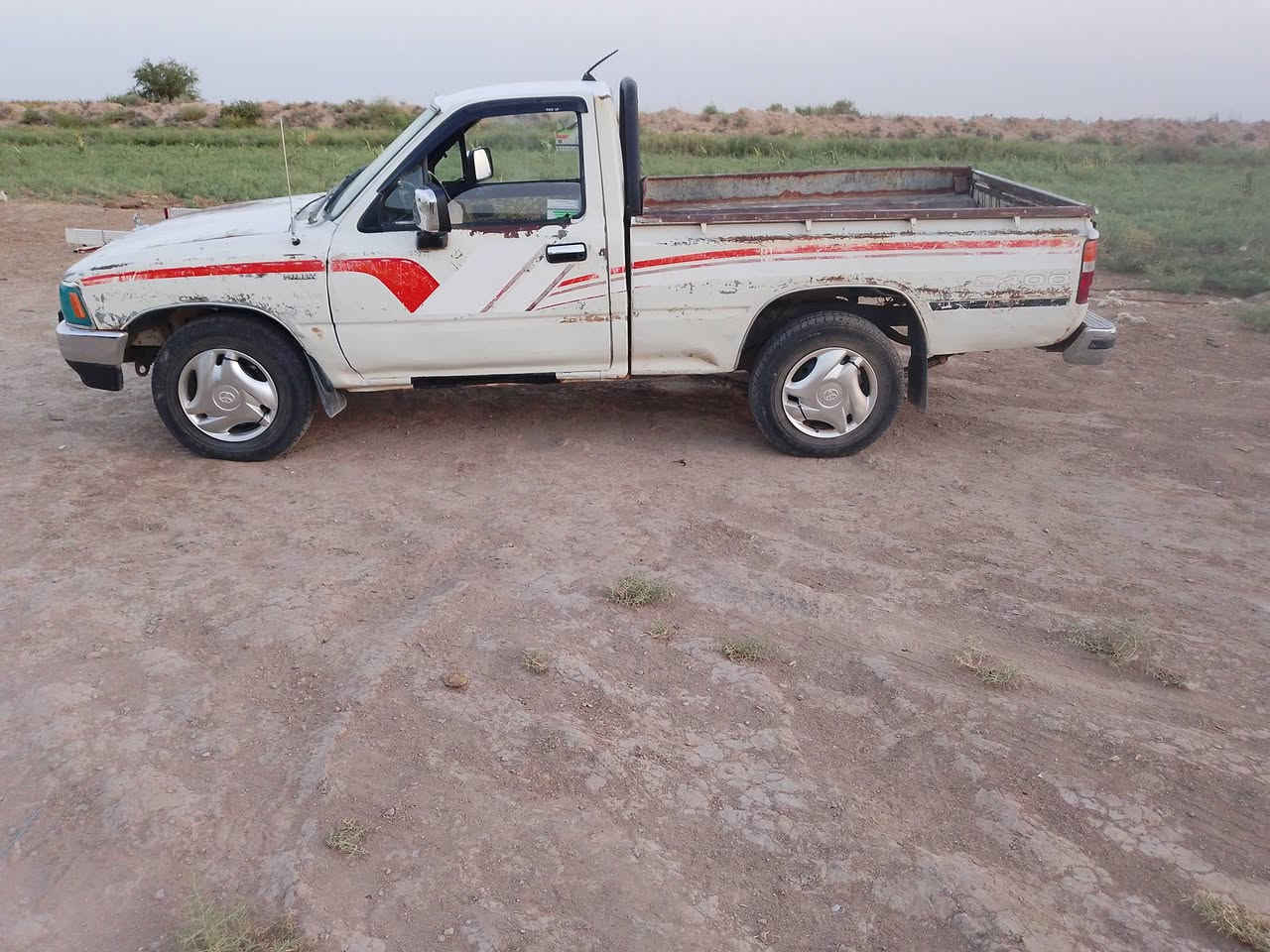 سلام عليكم للبيع كفاله عامه موديل 91 رقم ميسان سنويه 28 مكان ناصريه قضاء رفاعي ***********
