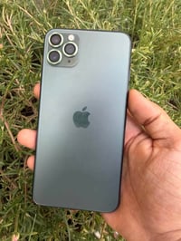 ايفون 11 بروماكس • ٥١٢ • بطارية ١٠٠