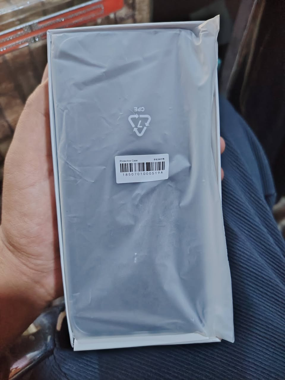 شاومي ريدمي 15C (Xiaomi Redmi 15C)  الشاشة: بحجم 6.9 بوصة وبمعدل تحديث 120 هرتز ذاكرة التخزين: 256  العشوائية (RAM): 8 البطارية: سعة 6000 ميلي أمبير مع شحن سريع بقوة 33 واط.الكاميرا: بدقة 50 ميجابكسل سعره 200 الف
