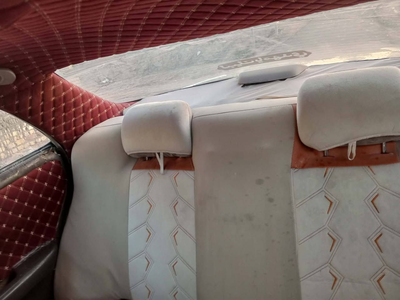 سلام عليكم سياره مارك نفخ للبيع سعر 45وبيهه مجال العنوان بصره قضاء المدينه وشراي يدلل سياره حلوه مال بيت تجي وتشوف بعينك الاتصال عله رقم ***********//***********
